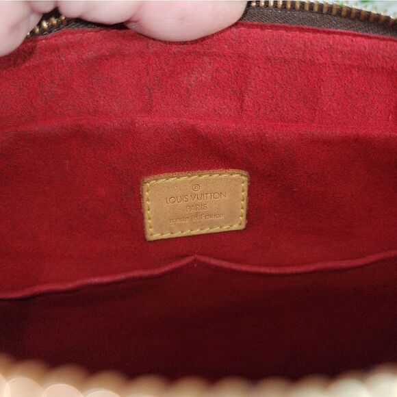 Authentic Louis Vuitton Monogram Multipli Cite Bag with Dust Bag - Picture 16 of 17